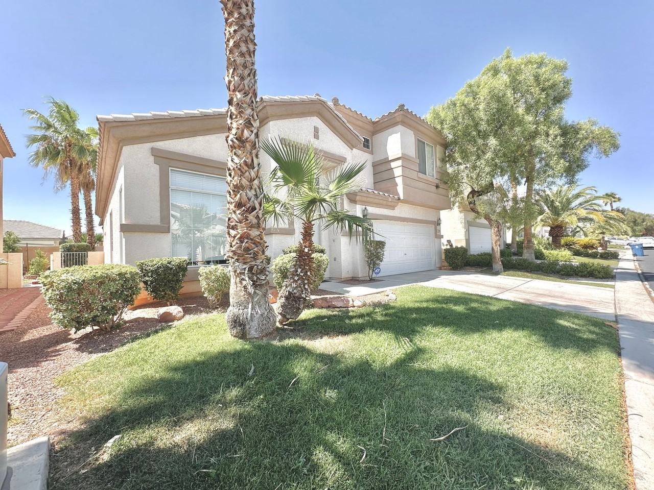 291 Tayman Park Ave - Photo 2 of 27