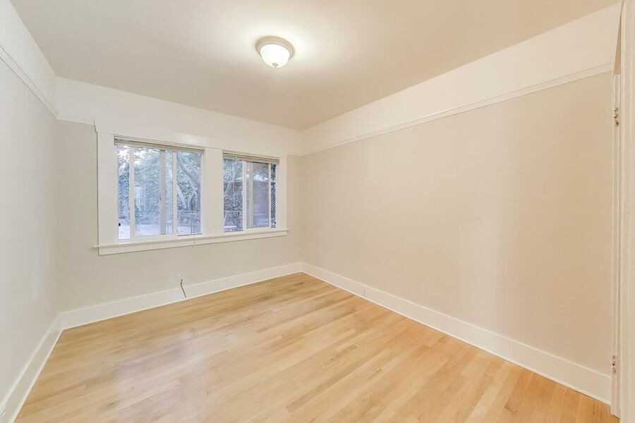 22 Yosemite Ave - Photo 2 of 17