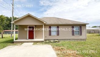 207 N 2nd St - Photo 1 of 1