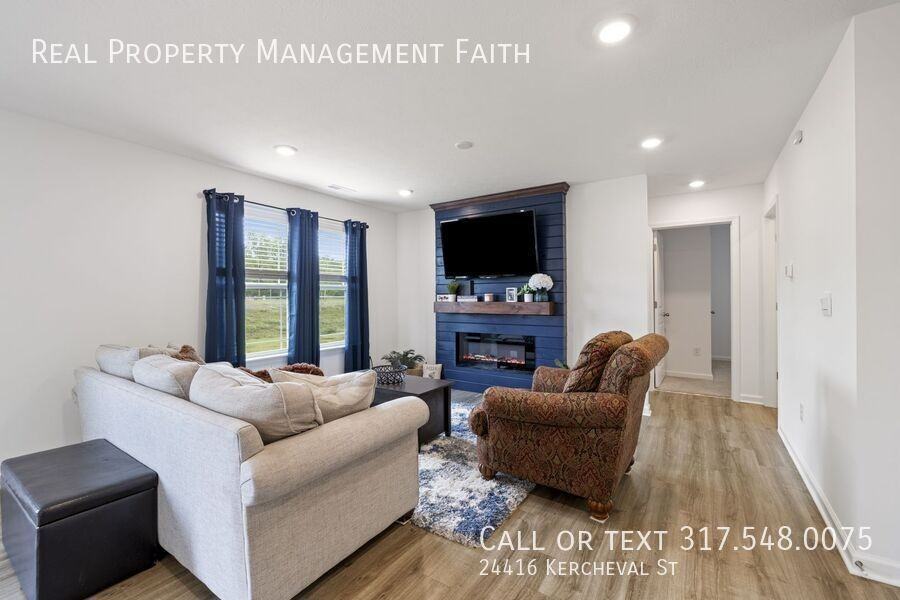 24416 Kercheval St - Photo 2 of 27