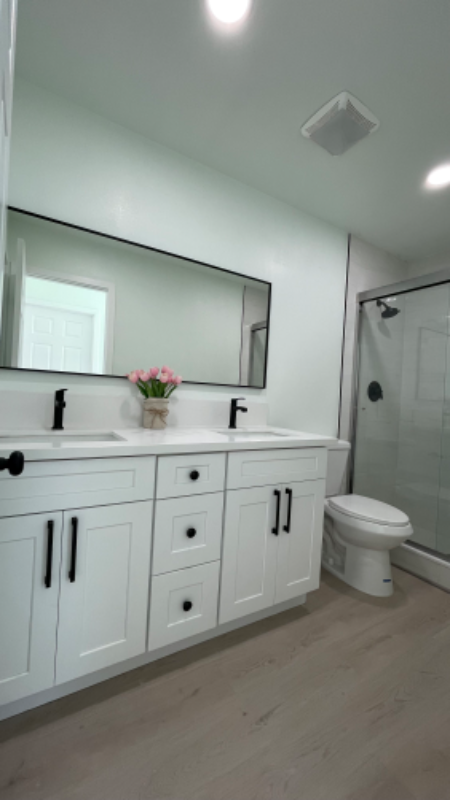 2577 Fairmount Ave - Photo 2 of 5