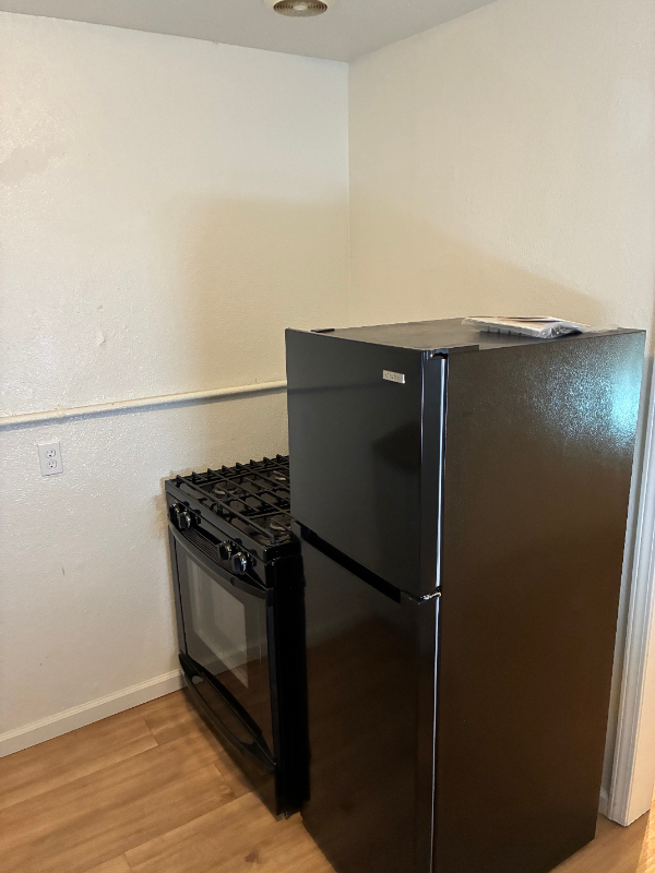 3731 Jasmine St #B - Photo 5 of 7