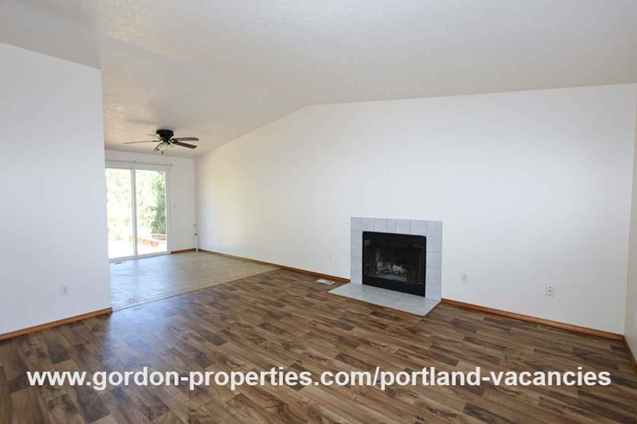 9641 Se Schiller St - Photo 2 of 44