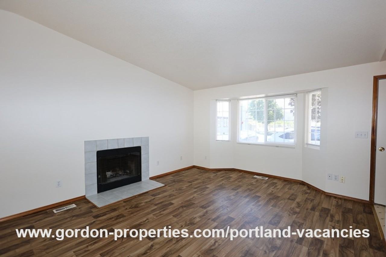 9641 Se Schiller St - Photo 3 of 44