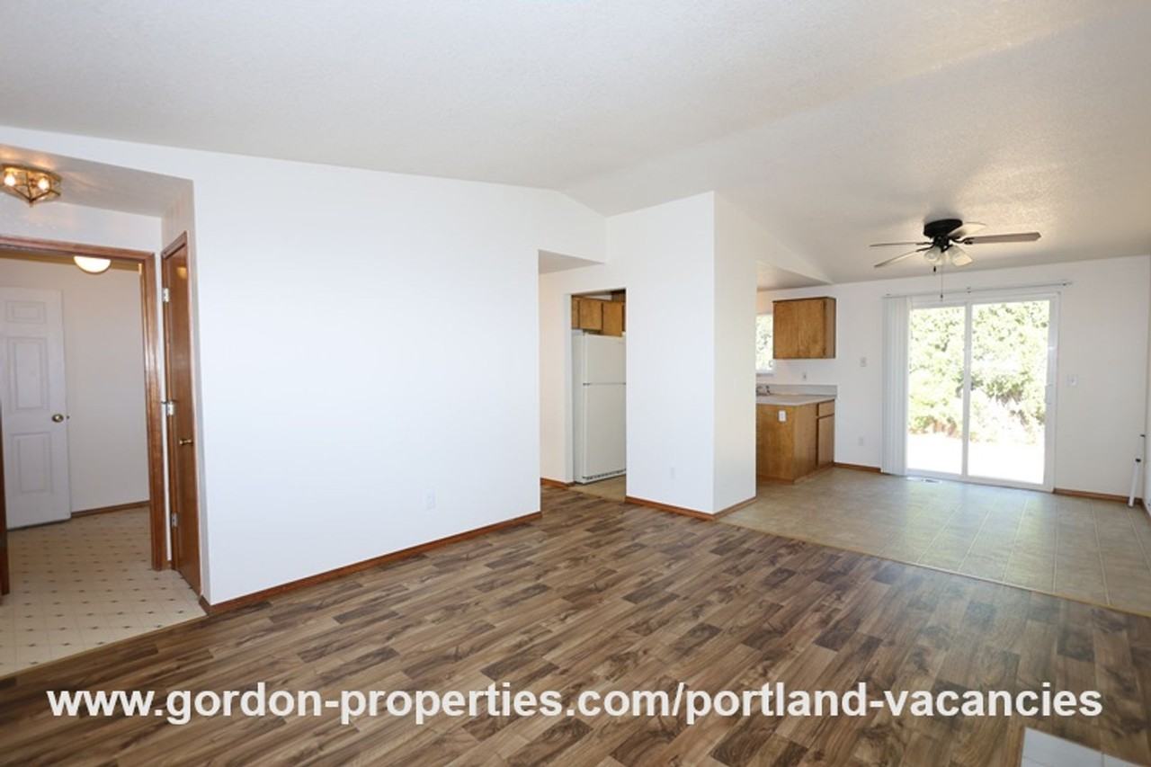 9641 Se Schiller St - Photo 5 of 44