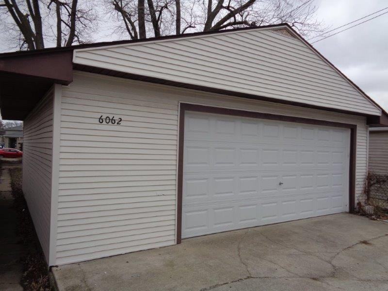 6062 75th Ct - Photo 3 of 17