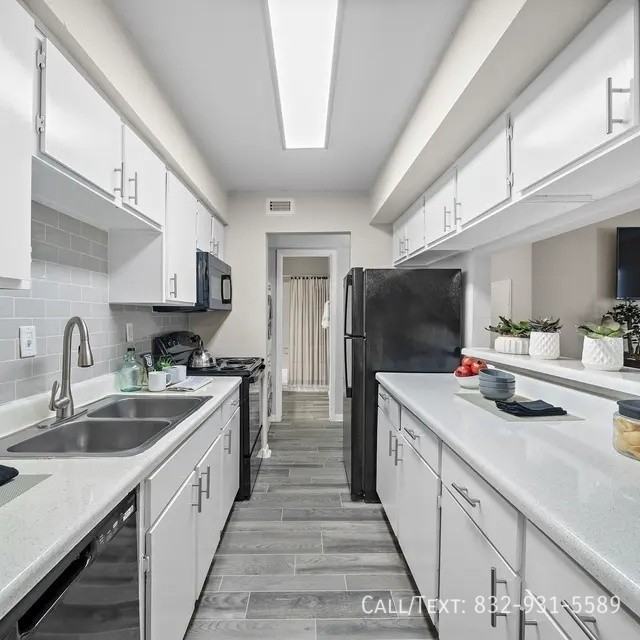 16799 Kleinwood Dr #EAC - Photo 2 of 11