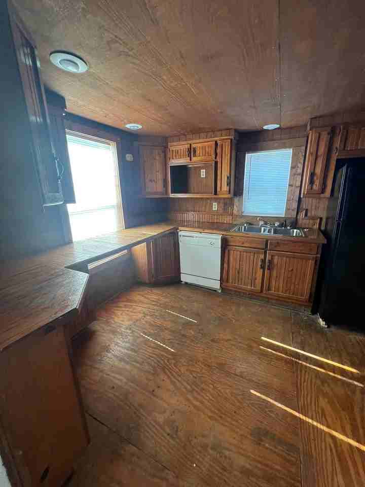 2401 Old Anson Rd - Photo 3 of 9