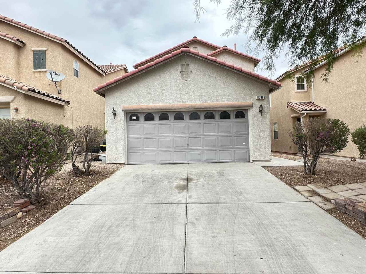 6768 Oak Mist St - Photo 2 of 18