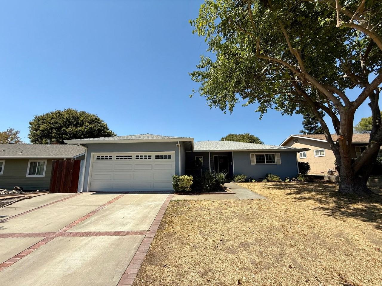 6109 Golden Dawn Way - Photo 2 of 22