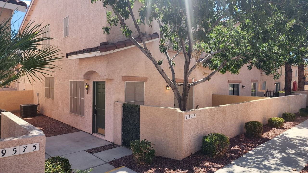 9579 Belle Fountain Ave - Photo 2 of 21