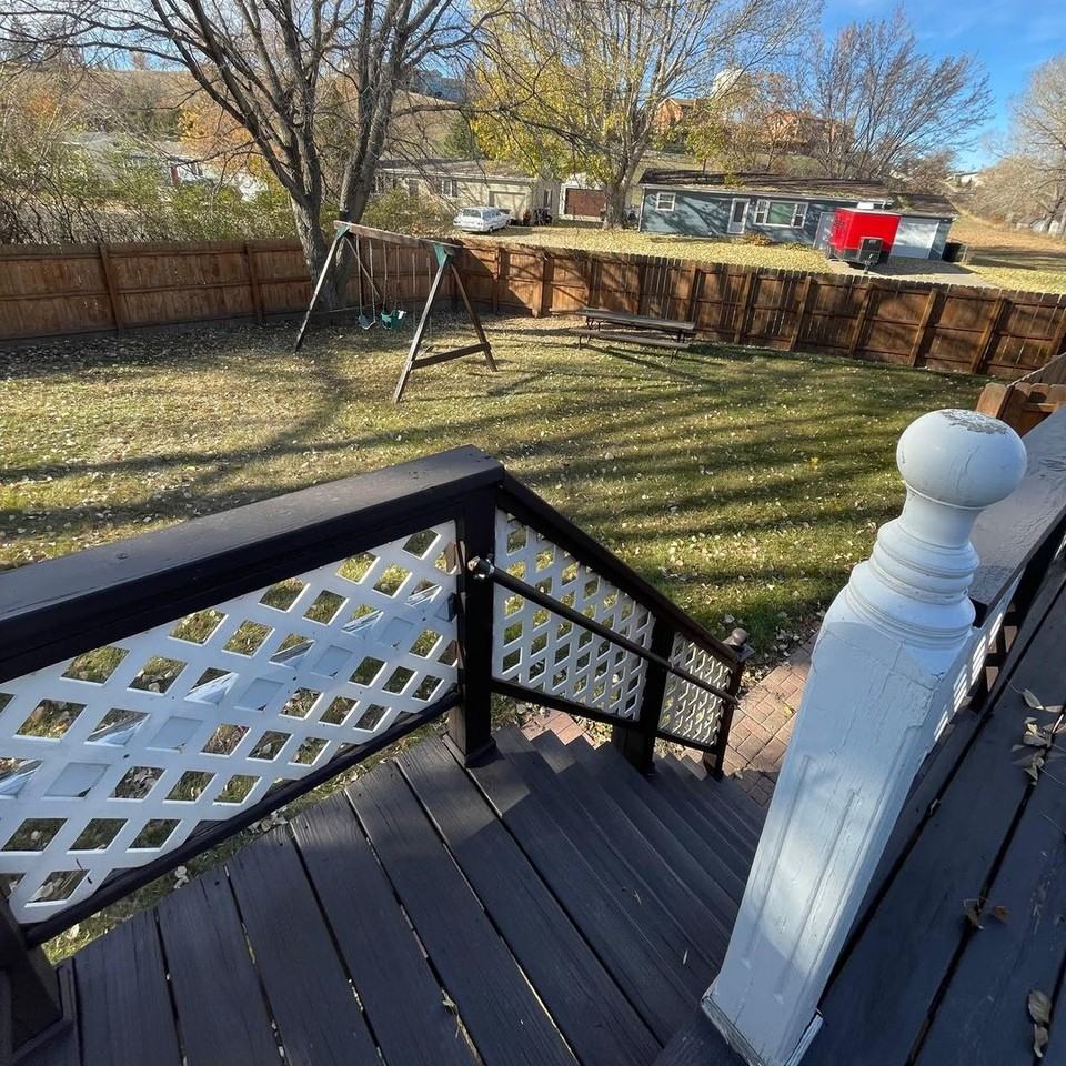 614 8th St E - Photo 5 of 27