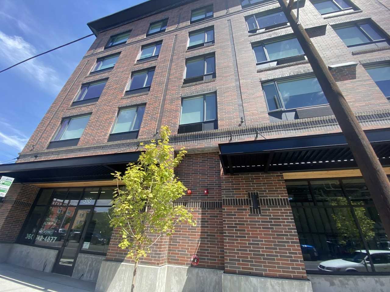 Market Flats Apartment Building - Photo 4 of 31