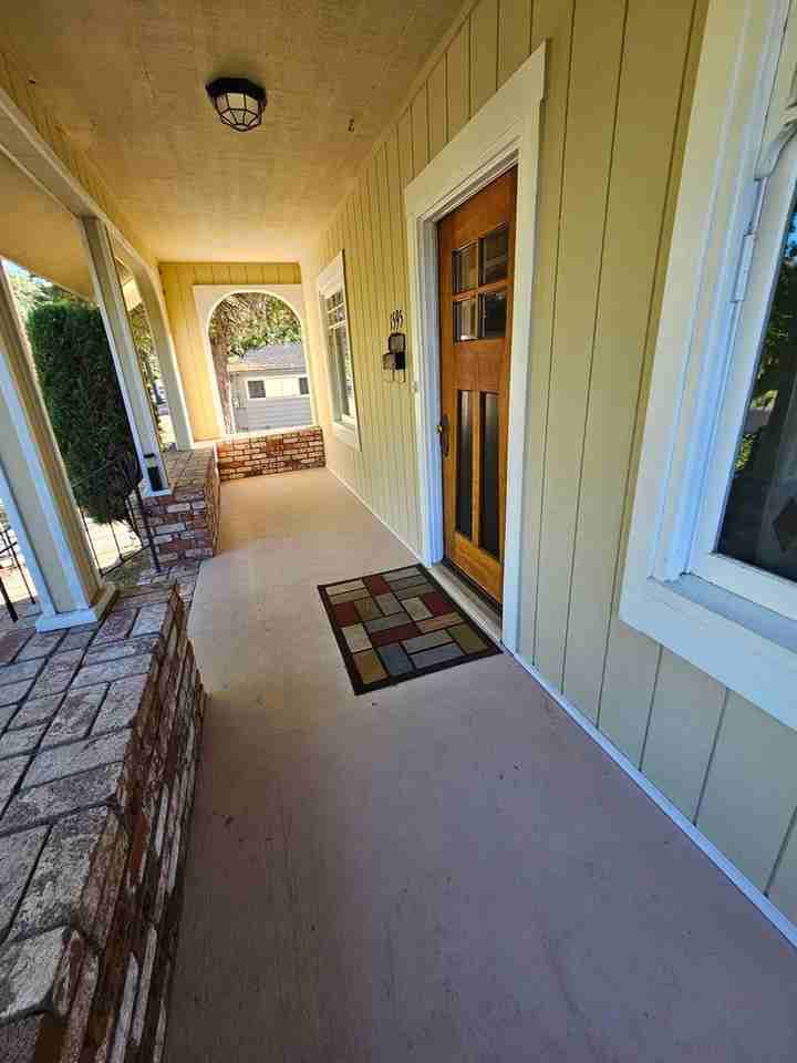 1595 N Main St - Photo 2 of 14