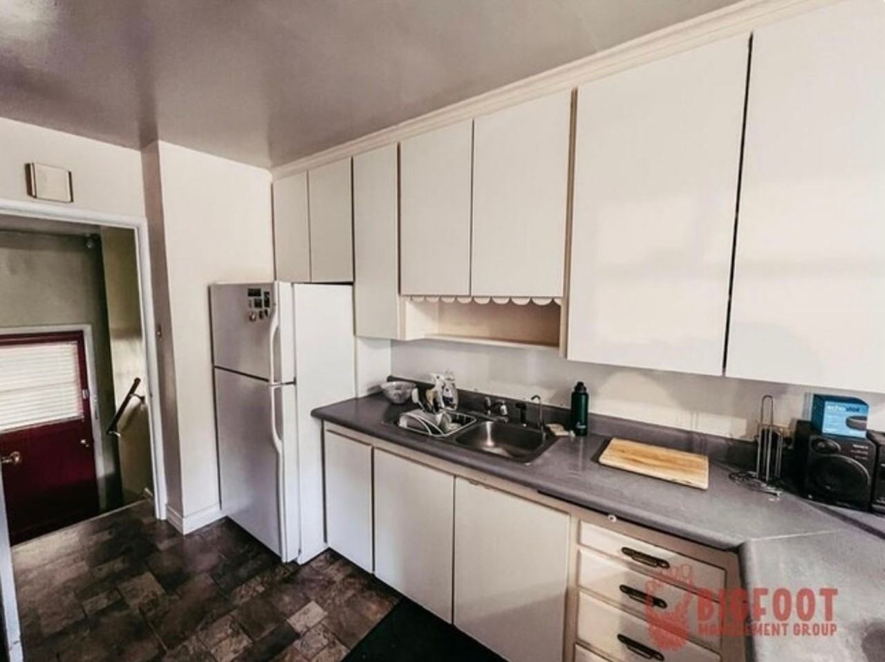 829 N Park Ave - Photo 2 of 13
