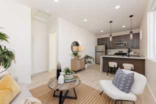 3348 Lockwood Dr - Photo 1 of 1
