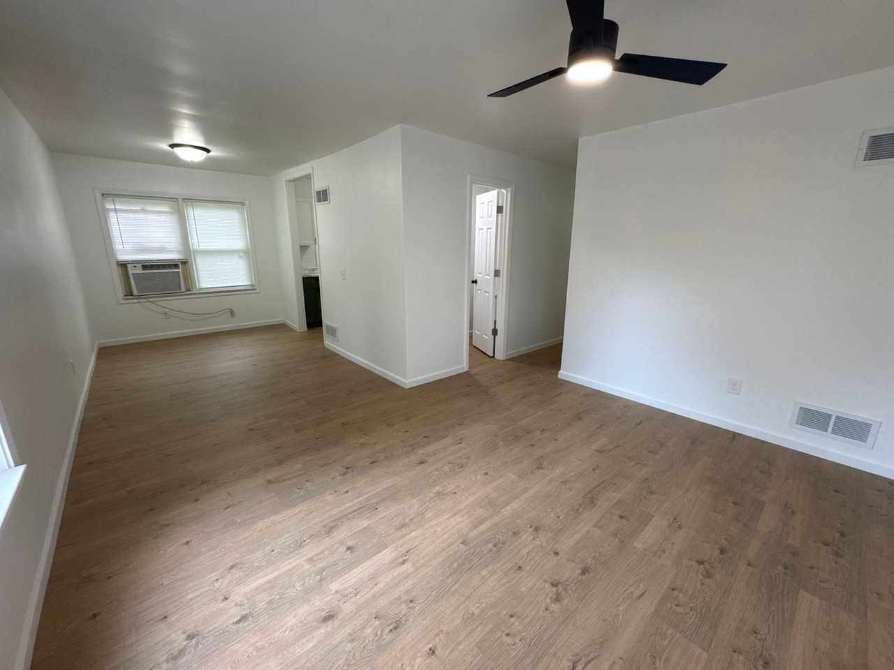 2708 Trimble Street - Photo 4 of 26