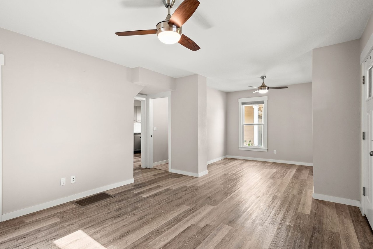 18459 Se Blanton St - Photo 6 of 21