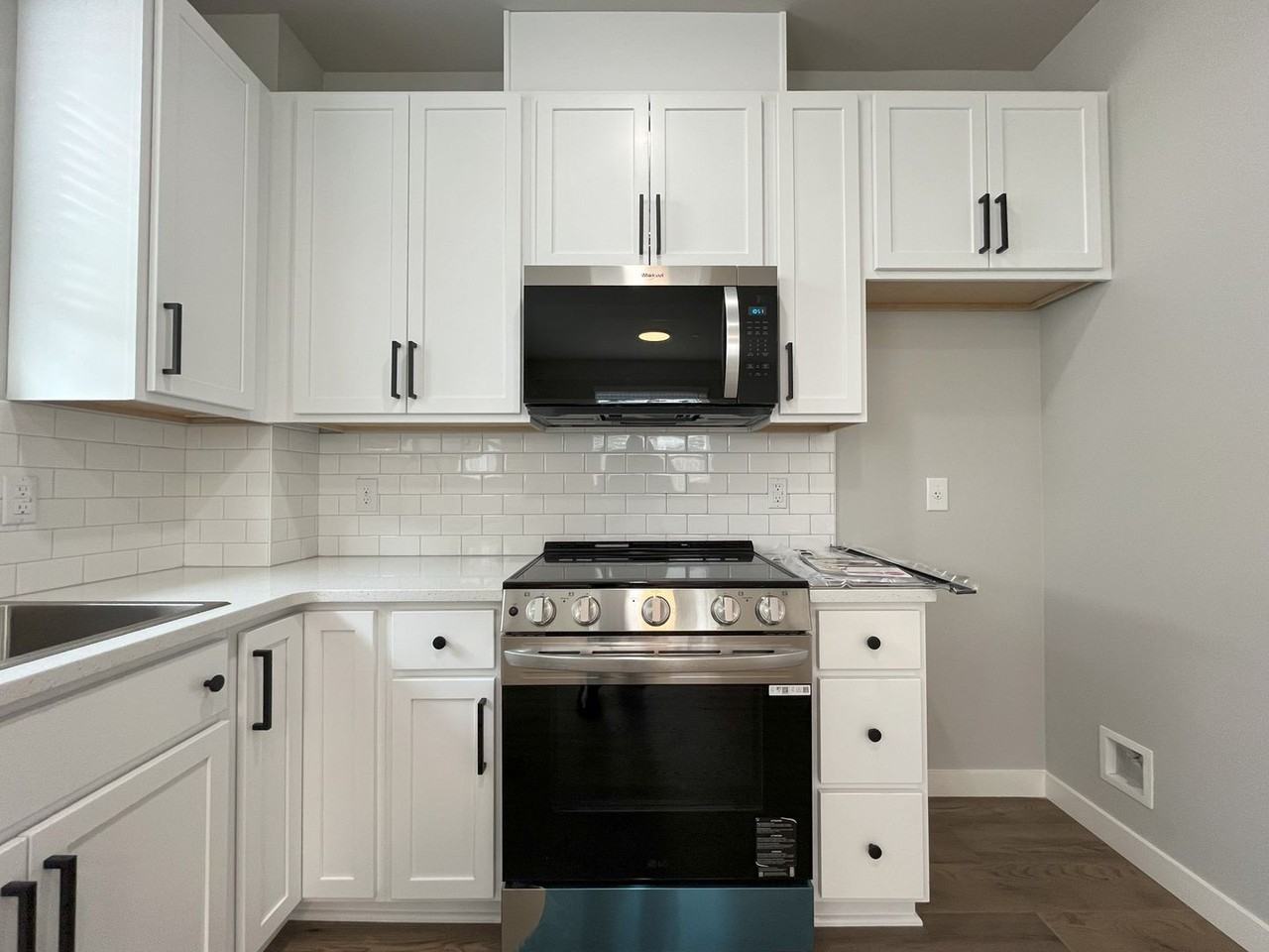 7920 Se Mitchell St #B - Photo 4 of 17