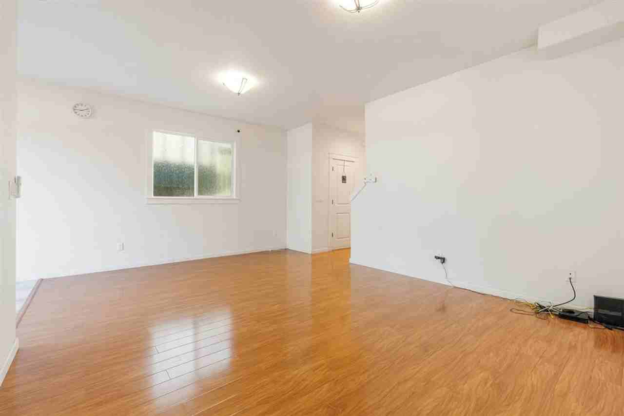 14414 E Burnside St - Photo 6 of 24