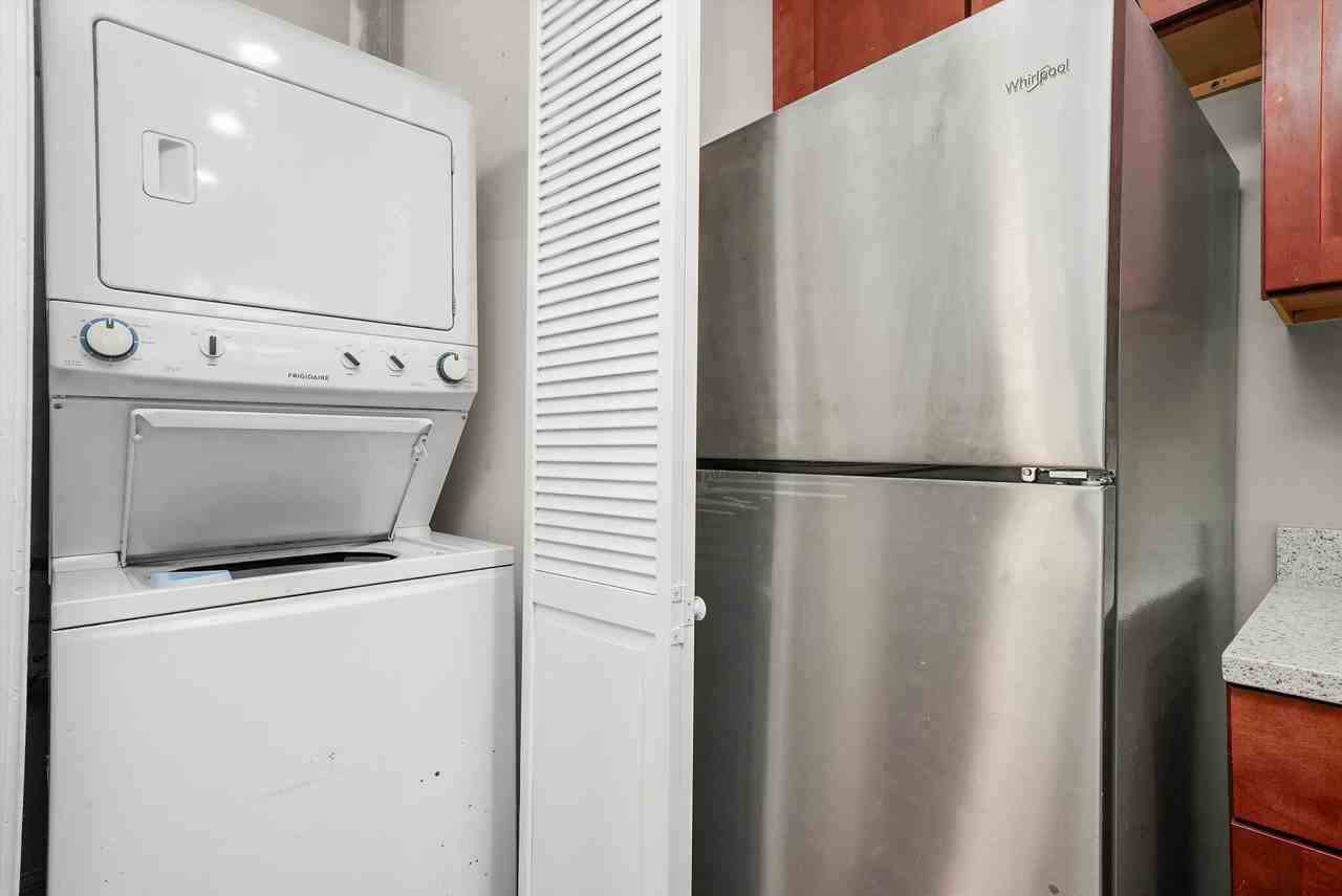 The Onyx on Hoyne - Photo 4 of 44