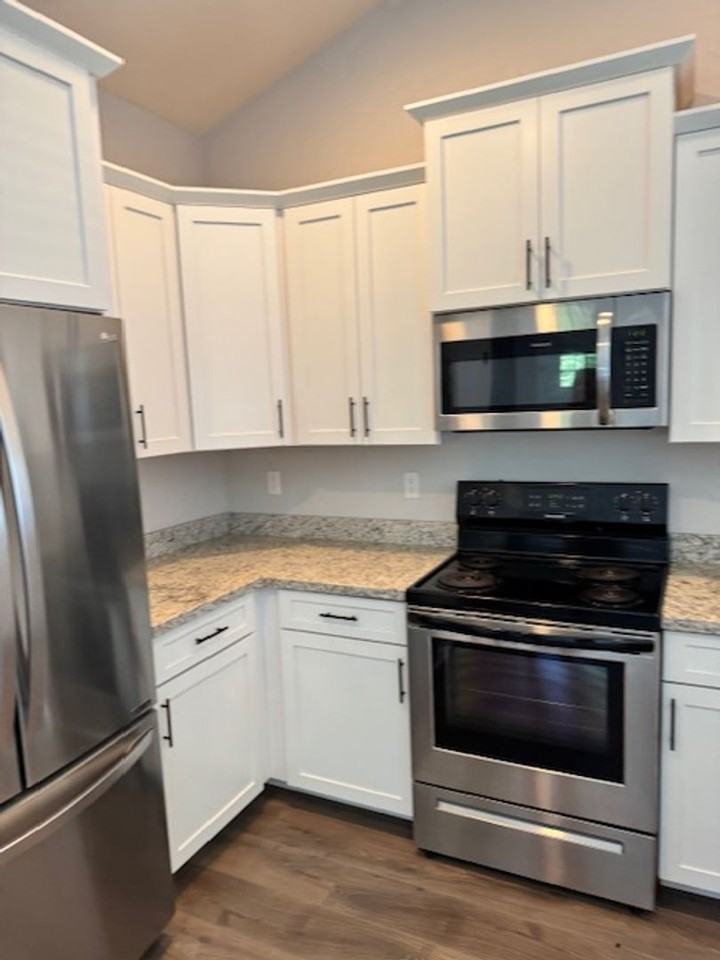 2353 Maple Park Dr - Photo 3 of 23