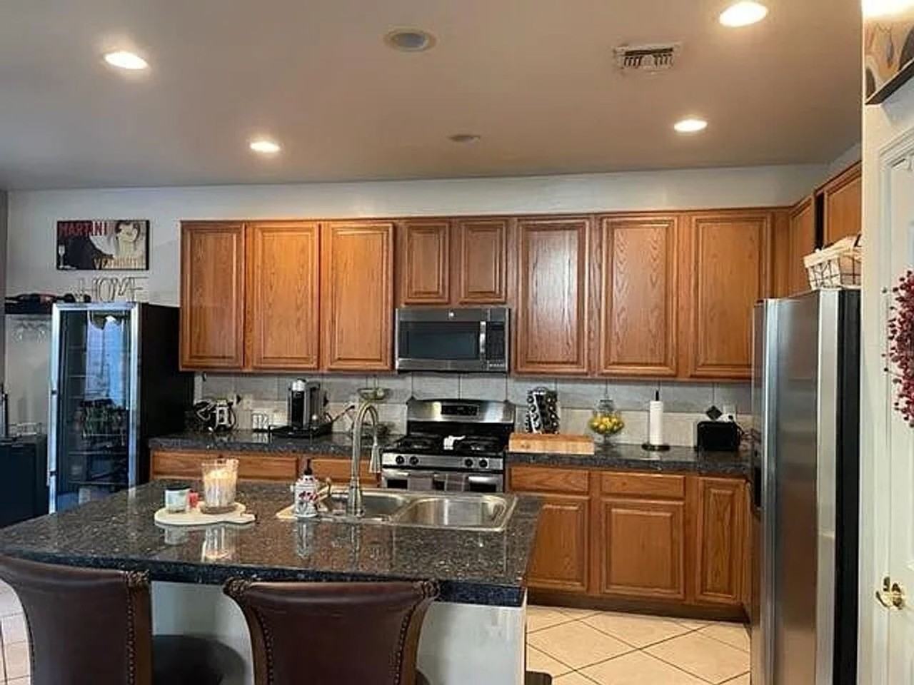 4302 N Sunset Cliff Dr - Photo 2 of 16