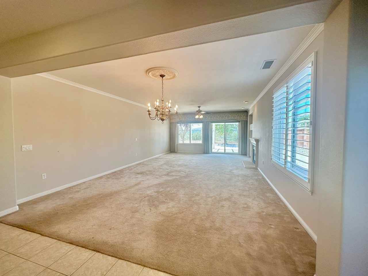 2653 Traditions Loop - Photo 3 of 38