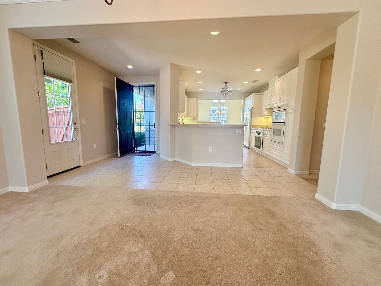 2653 Traditions Loop - Photo 6 of 38