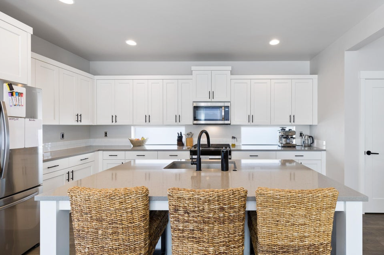 3756 Cole Rd - Photo 5 of 30