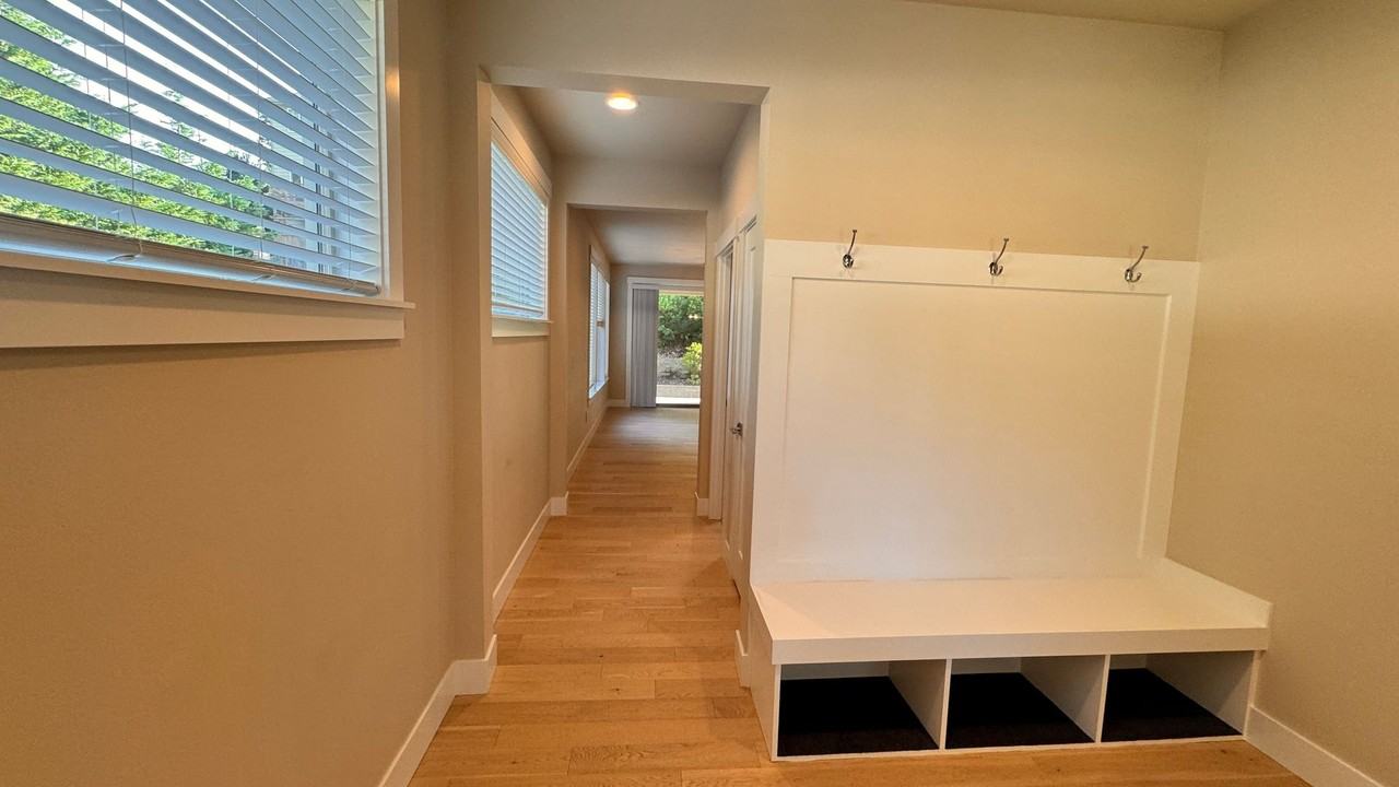 3755 Monterey Ct Ne - Photo 2 of 25