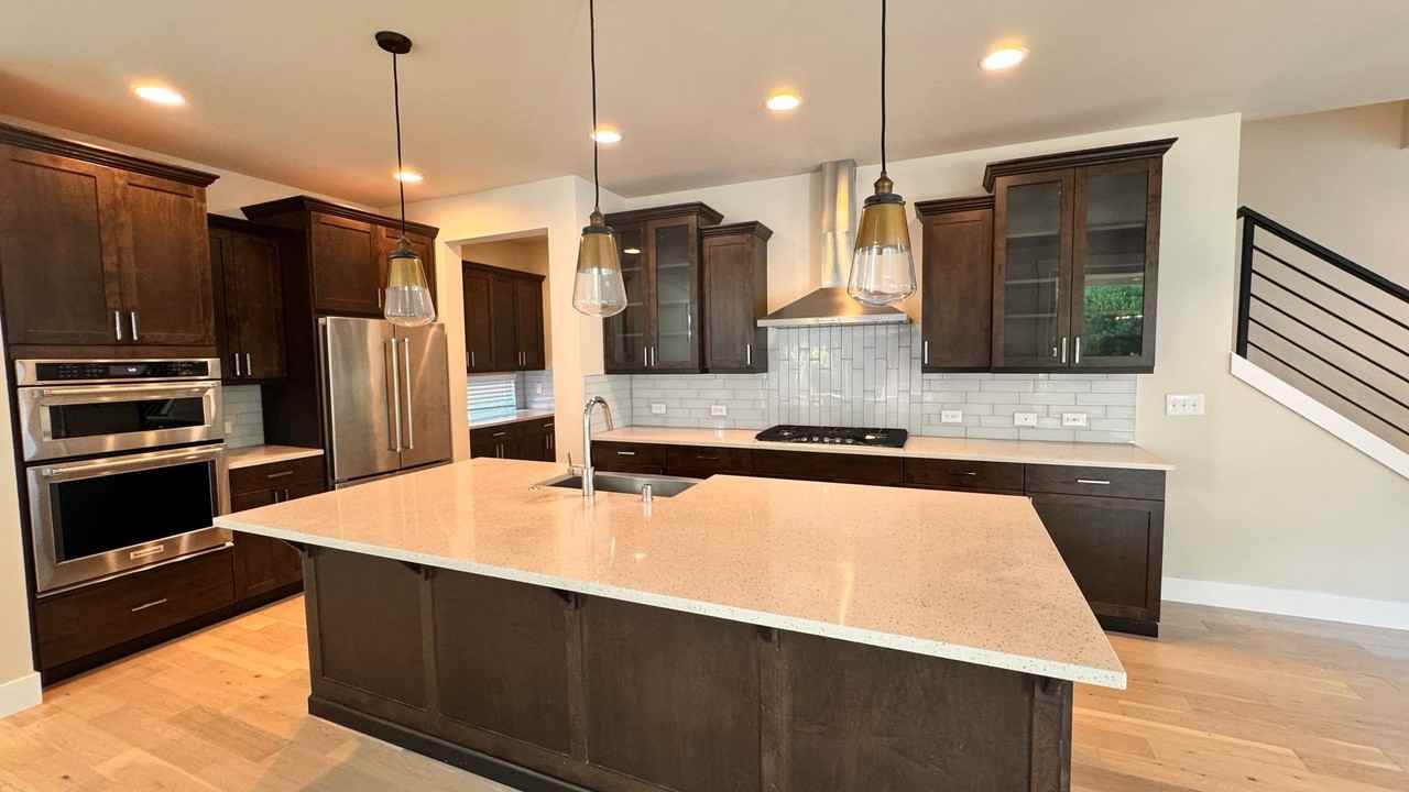 3755 Monterey Ct Ne - Photo 5 of 25