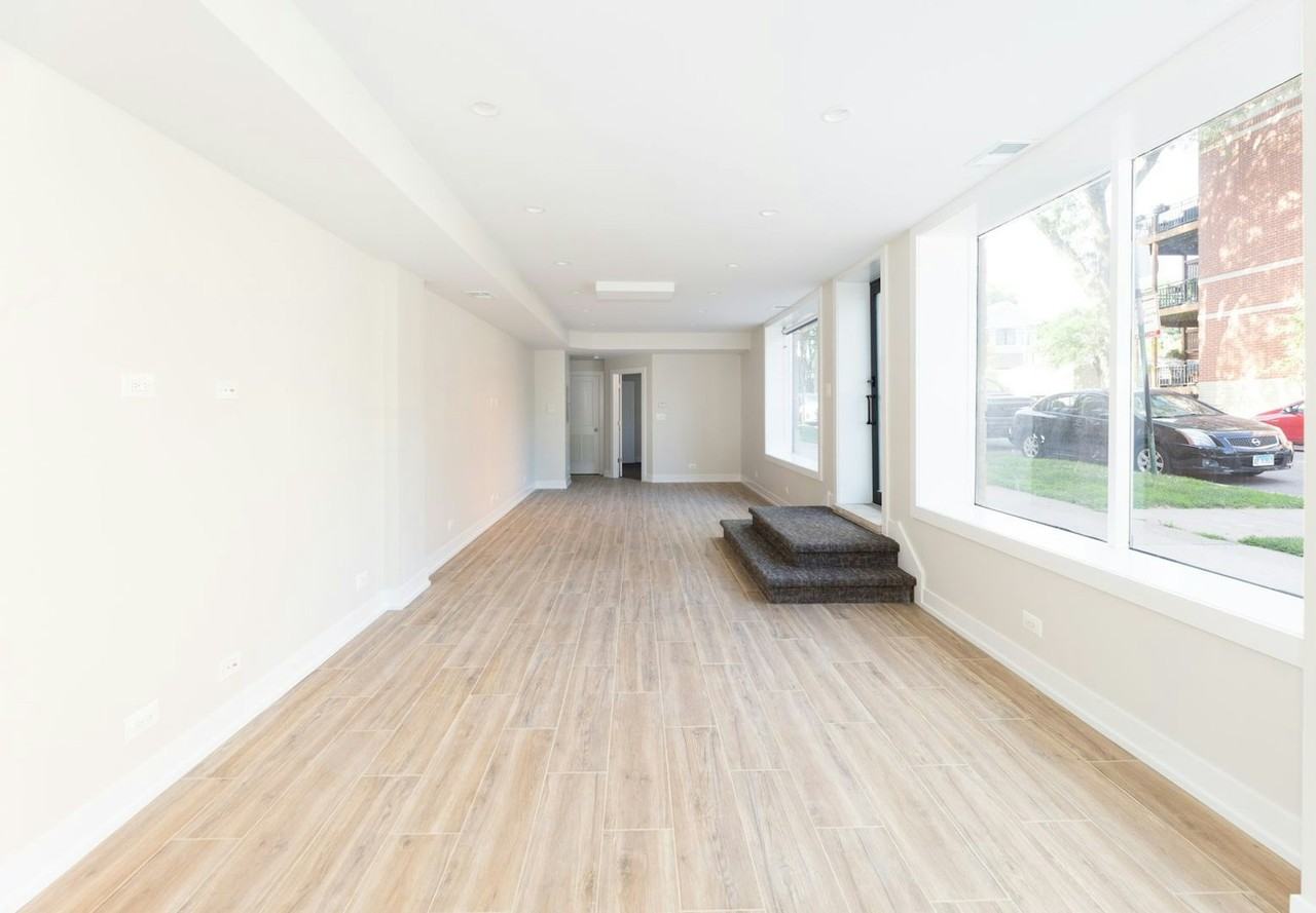 5200 North Leavitt Street, Unit 1G - Photo 3 of 10