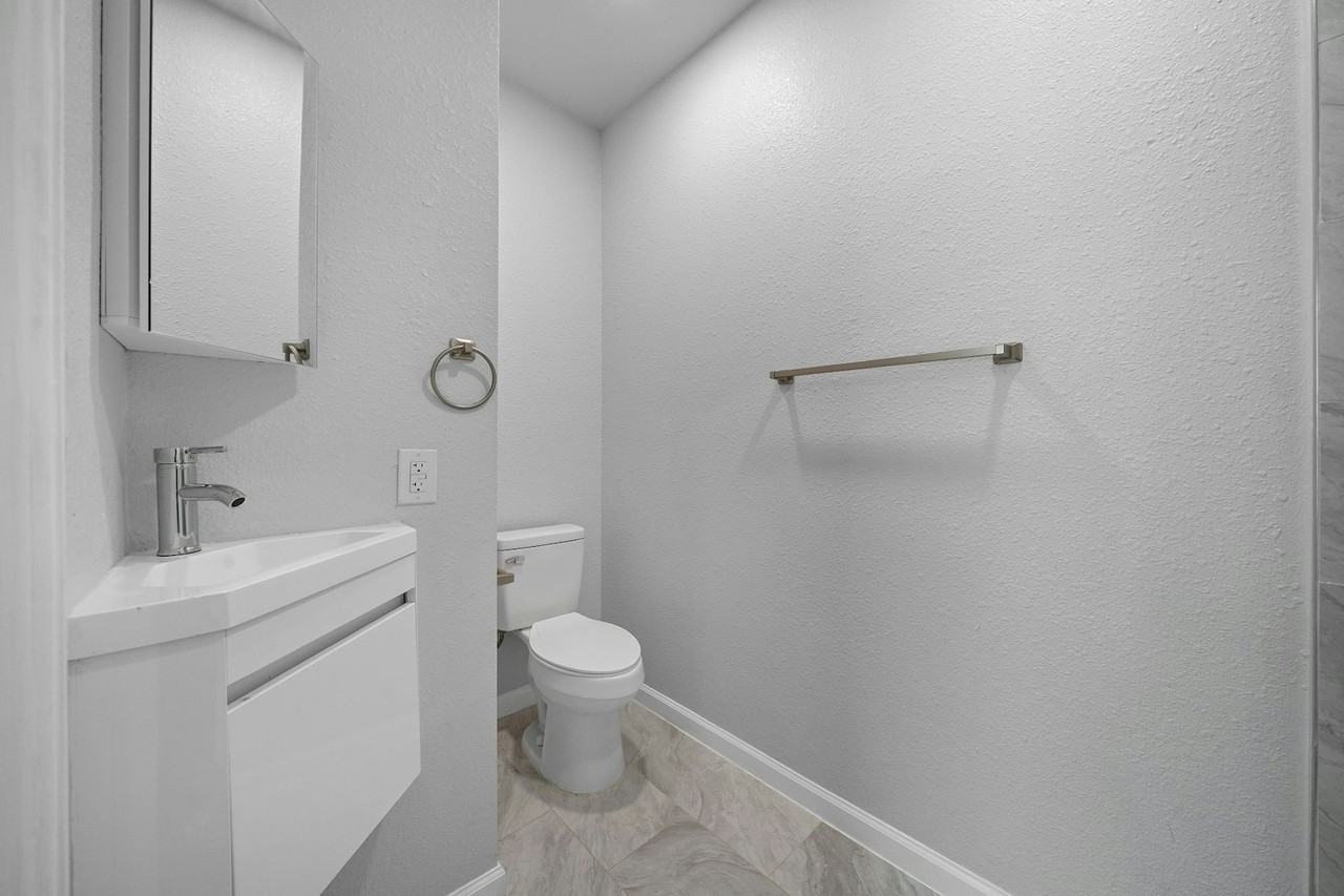 2815 Church Street, Unit G - Photo 6 of 8