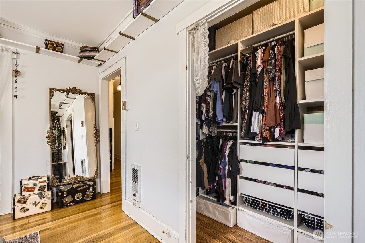 214 Summit Ave E, Unit 407 - Photo 4 of 10