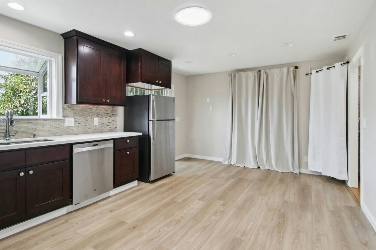 105 South King Road, Unit 1 - Photo 2 of 15