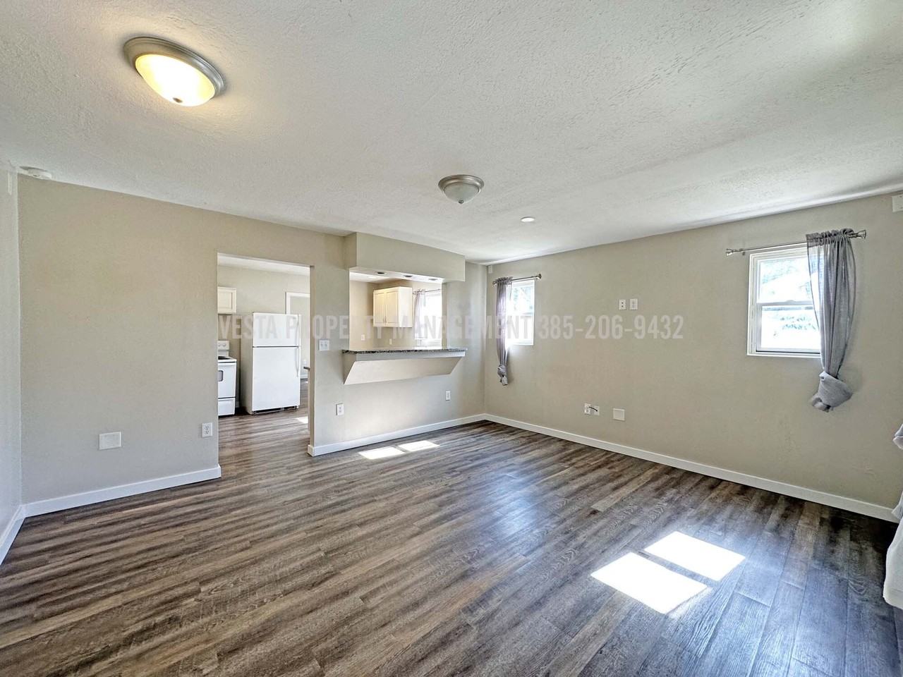 586 28th St. - Photo 4 of 13