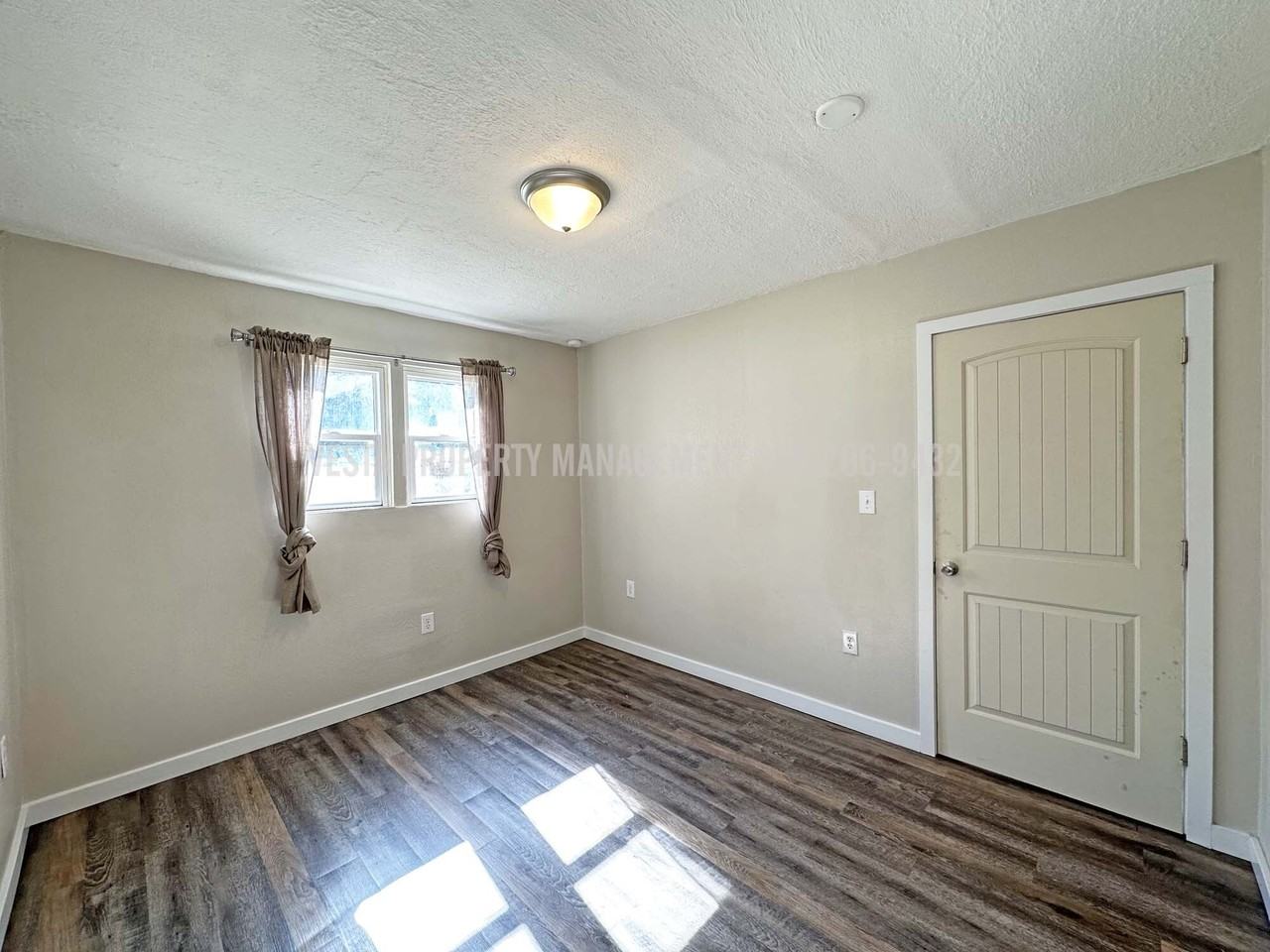 586 28th St. - Photo 6 of 13