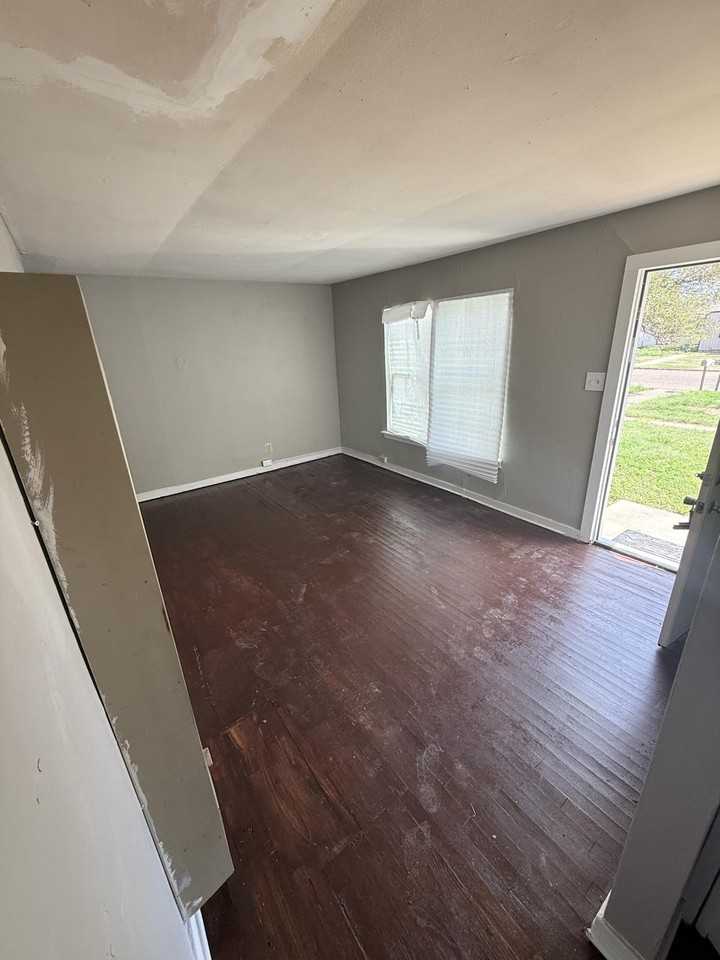 1414 Dunaway Street - Photo 5 of 5