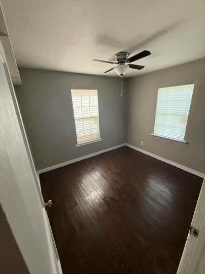 1414 Dunaway Street - Photo 3 of 5