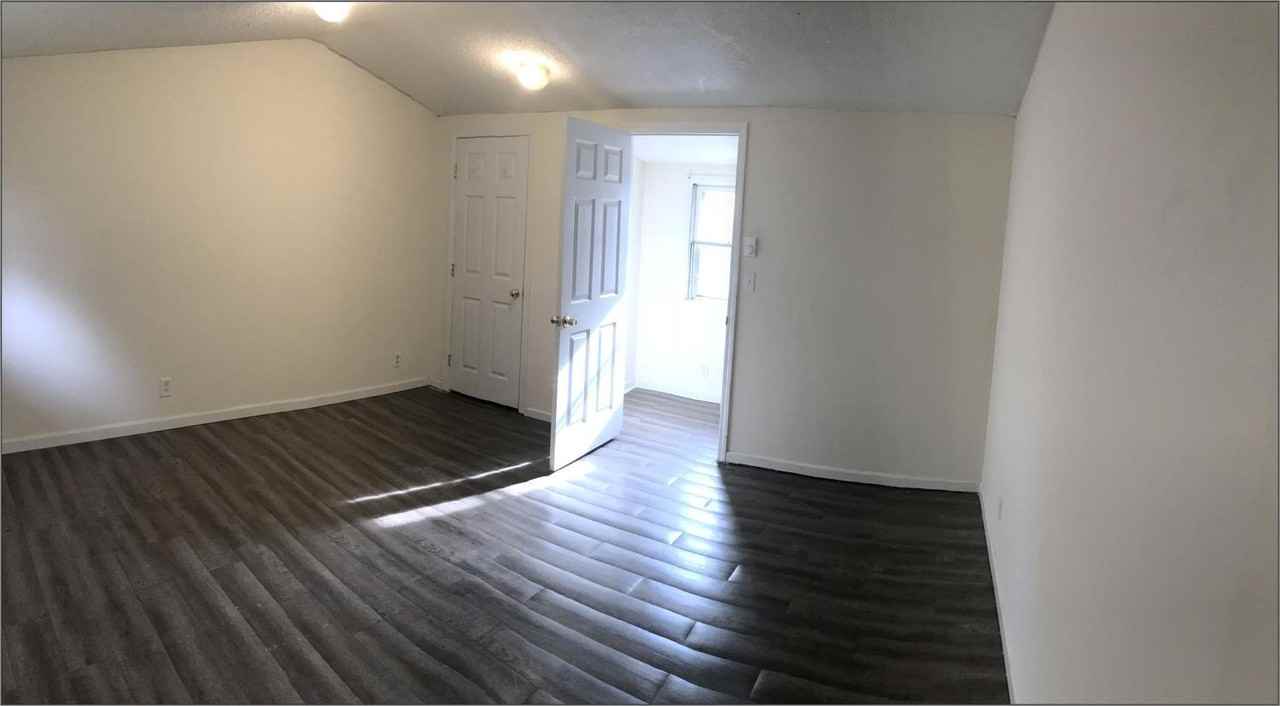 203 West 6th St - Photo 3 of 10