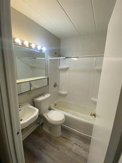 800 W Church St - Photo 5 of 8