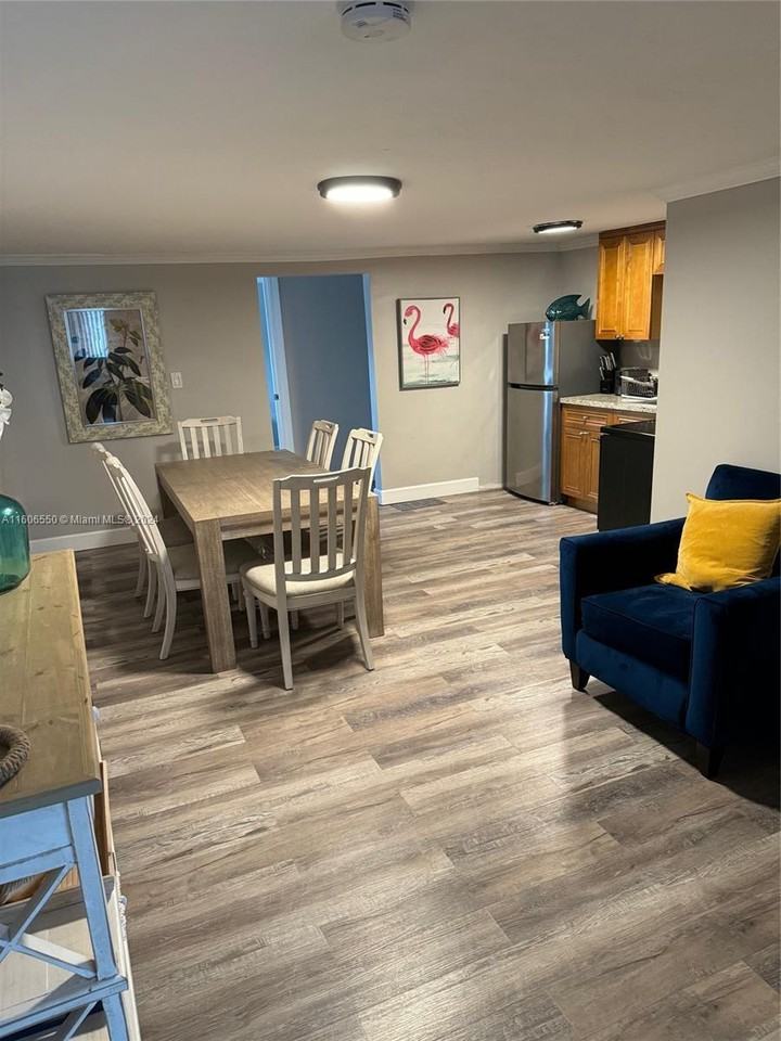 57-65 NE 24th Street (MANORS LLC) - Photo 5 of 18