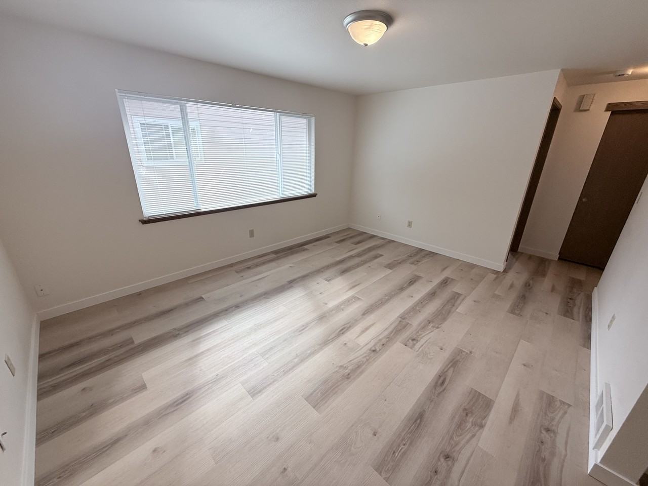 S12510-C7 - Photo 5 of 22