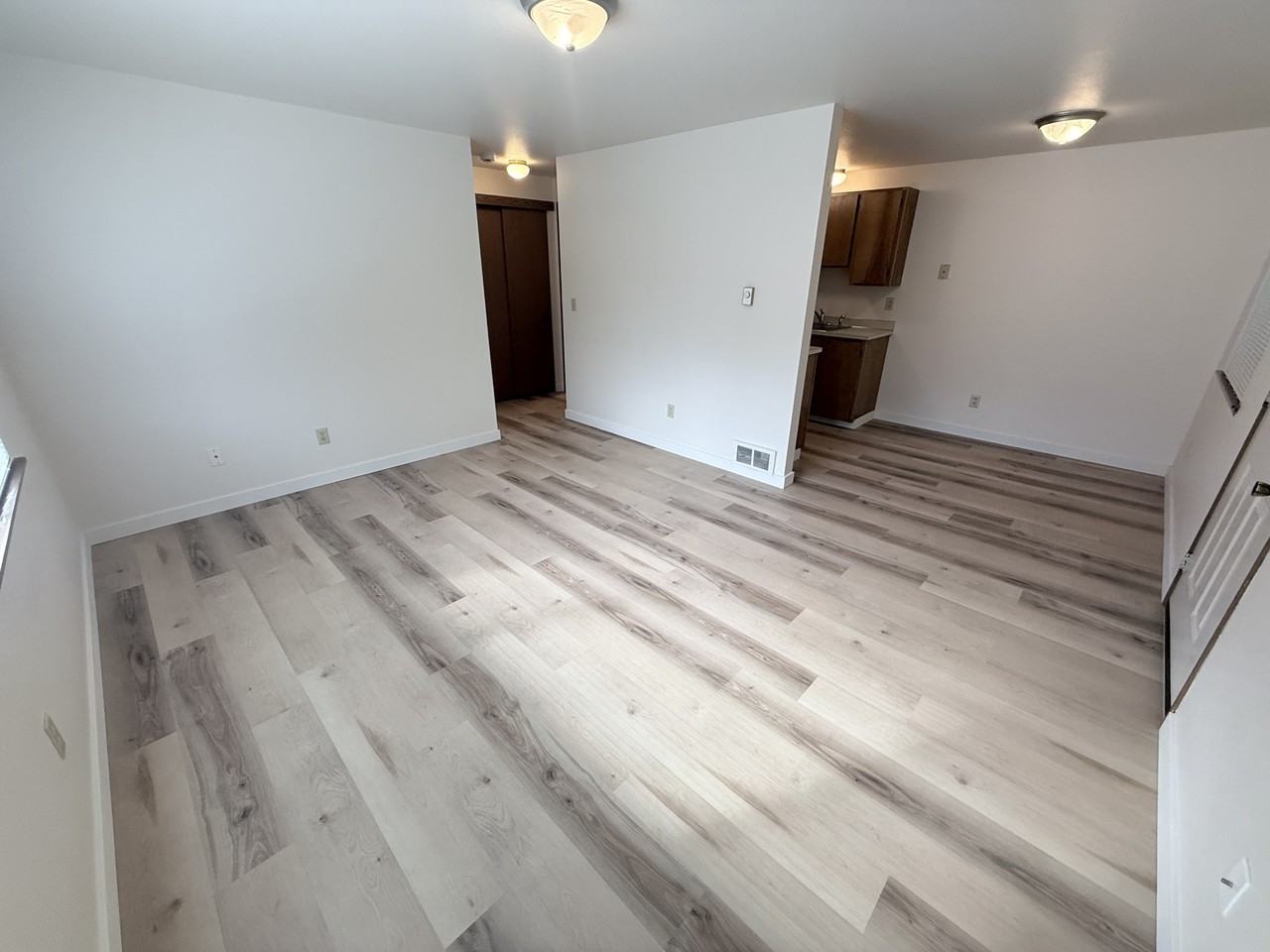 S12510-C7 - Photo 6 of 22