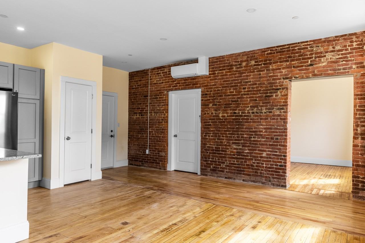 2 Hammond Street - Photo 3 of 18