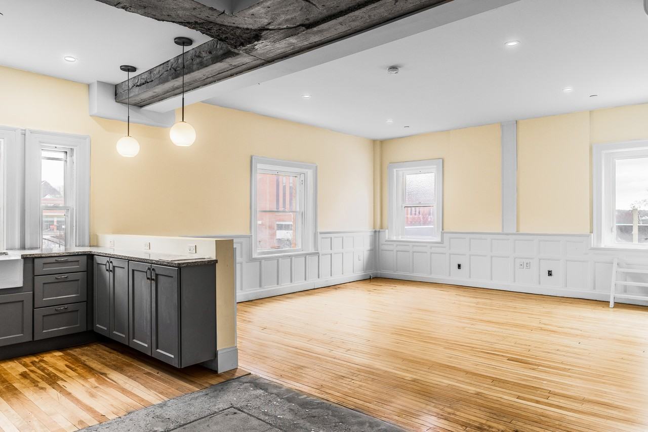 2 Hammond Street - Photo 7 of 18