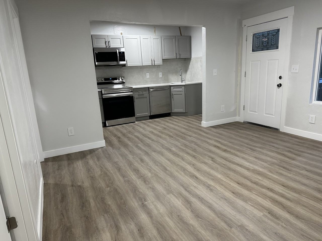 131 East 300 North - Photo 5 of 12