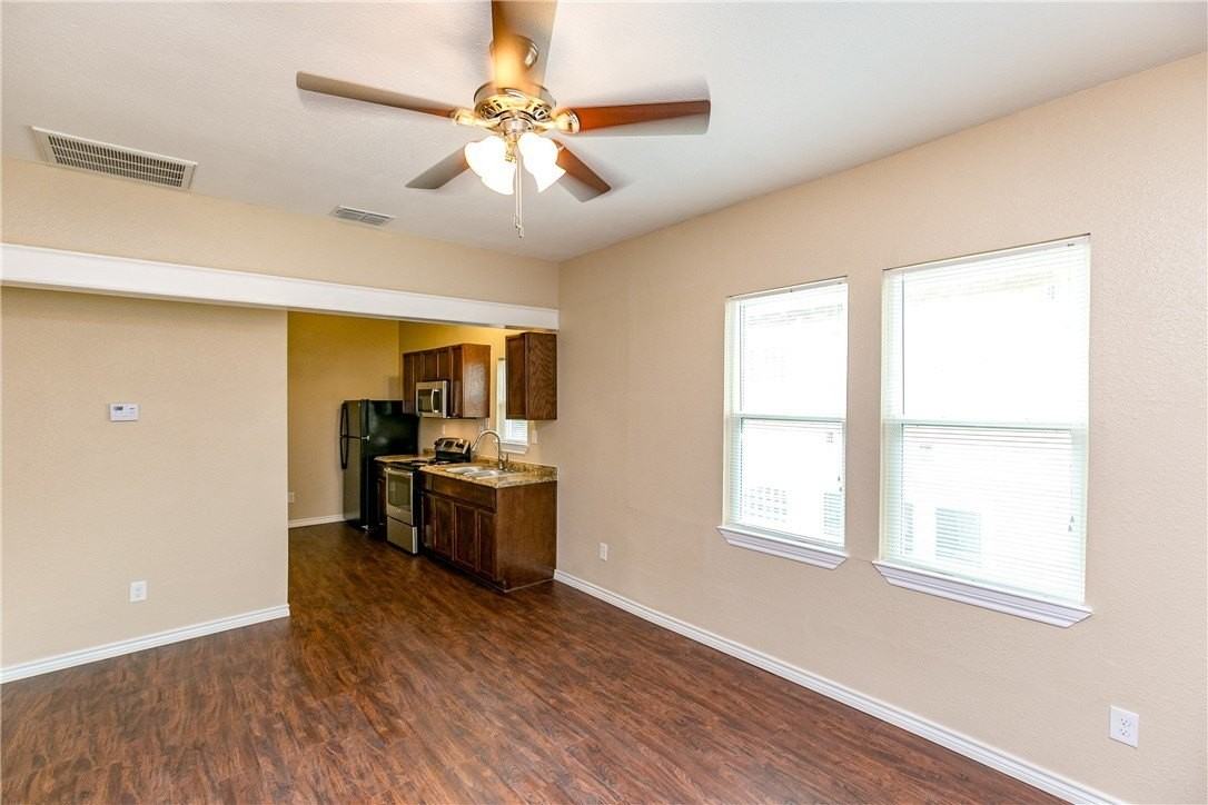 1005 Furman Avenue #2 - Photo 3 of 24