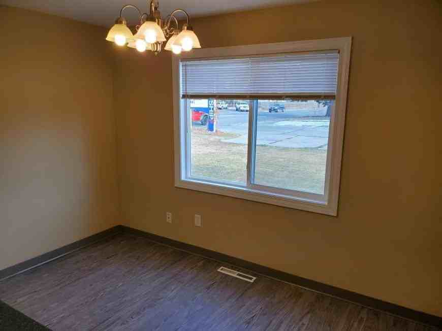 2040 Central Ave - Photo 3 of 7